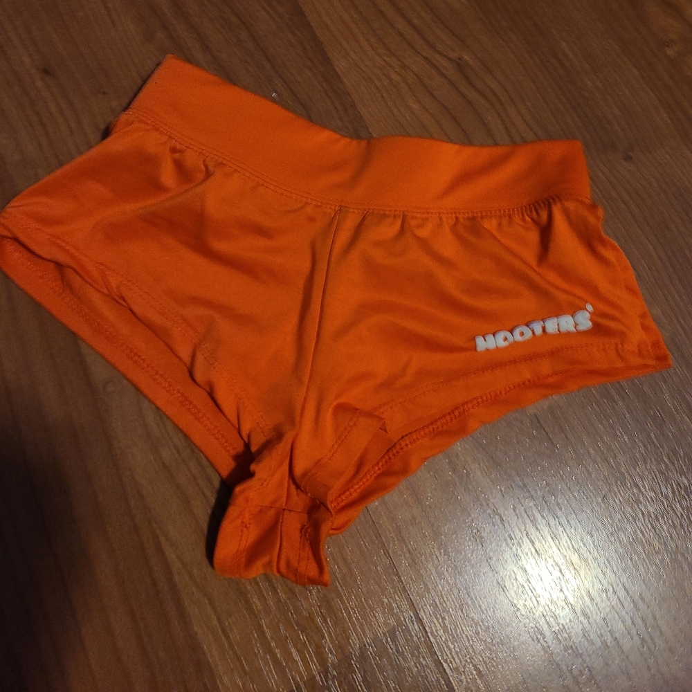Hooters xxxs Orange new style shorts